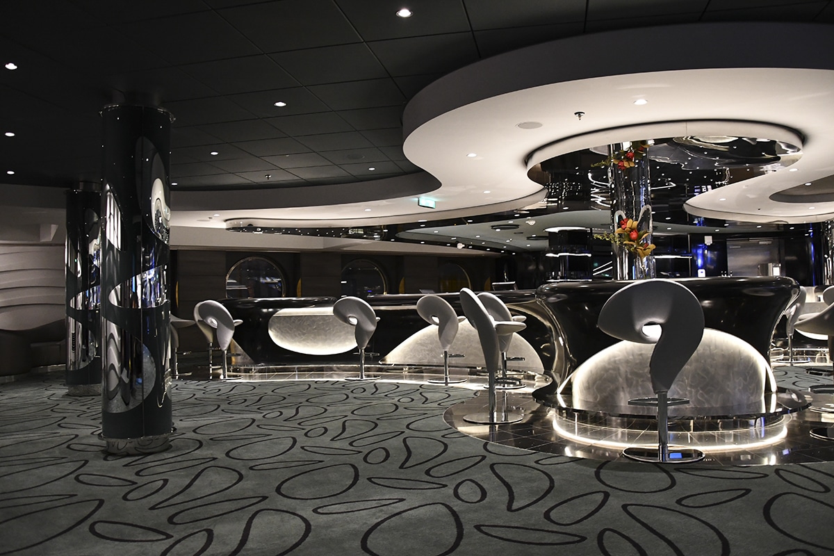 Paquebot MSC Bellissima bar Les Chantiers de l'Atlantique